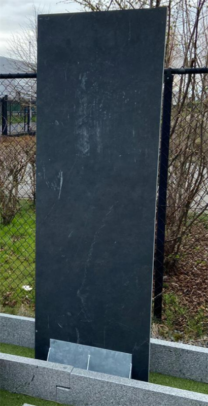 Schiefer Stelen MUSTANG, schwarz, ca. 250x70x3-4 cm