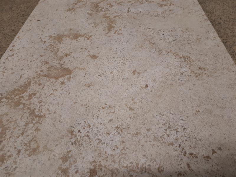Bodenplatten aus Muschelkalk, Stärke 3cm, Breite 40cm, OF SAND/ TELLERGESTRAHLT