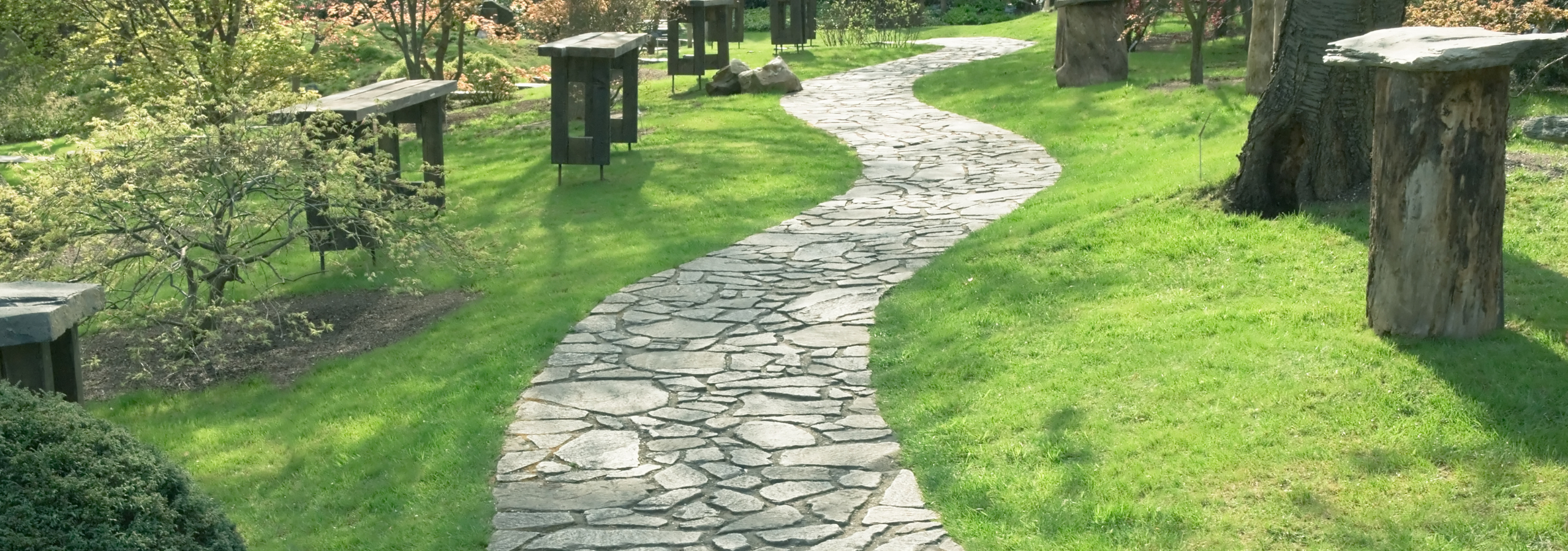 Polygonalplatten aus Naturstein – Natürliche Vielfalt für Boden und Wand