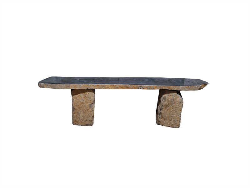 Basalt Sitzbank Tamus II mit Naturkruste 