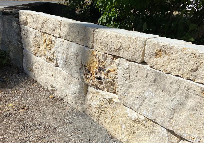 Donau Kalkstein Systemmauersteine - verschiedene Höhen Donau Kalkstein Systemmauersteine - verschiedene Höhen