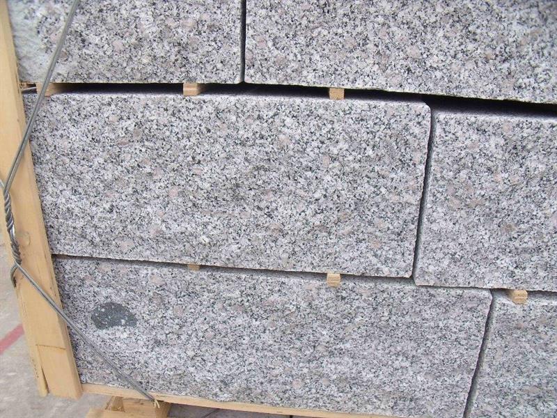 Systemmauerstein aus Granit GRAU G341