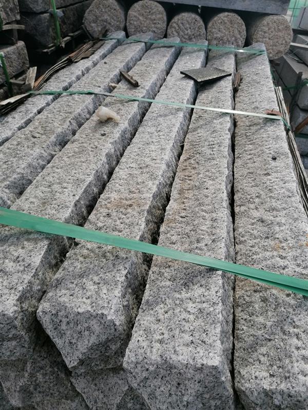 Zaunsäulen aus Granit G682 gelb, 15x 15x 160cm,