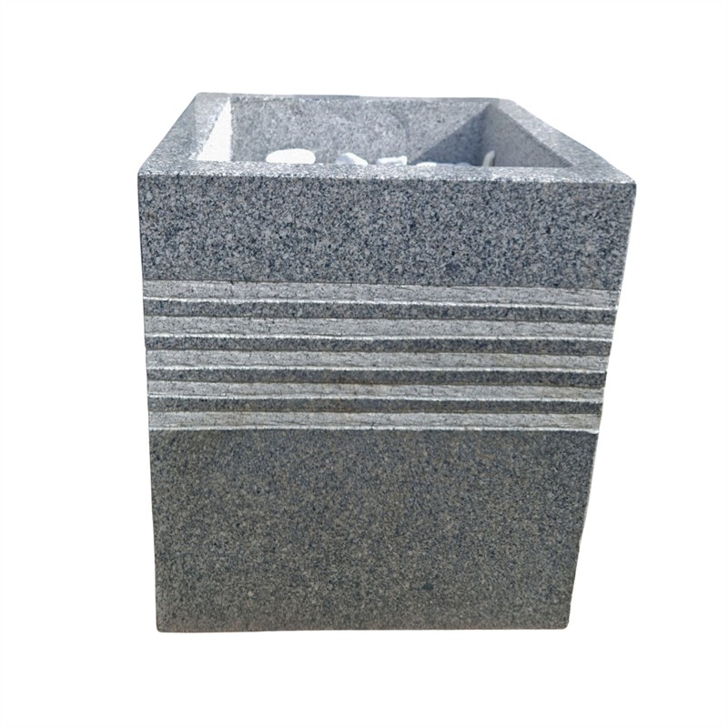Granit Pflanztopf – scharriert – ca. 40×40×45 cm